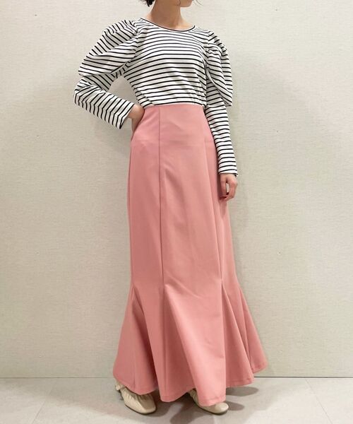 MAJESTIC LEGON（マジェスティックレゴン）の「はなやかカラーマーメイドスカート（スカート・レディース・ピンク/イエロー/アイボリー・MEDIUM）」の17枚目の写真