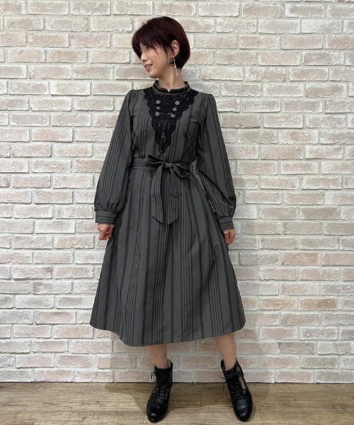 axes femme（アクシーズファム）の「ナポレオン風ハイネックOP