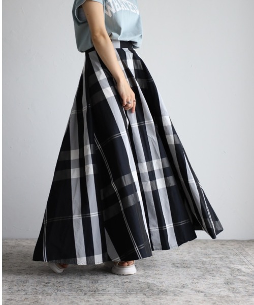 sakishimatokyo（サキシマトーキョー）の「ボリュームマキシスカート
