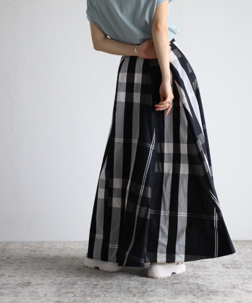 sakishimatokyo（サキシマトーキョー）の「ボリュームマキシスカート