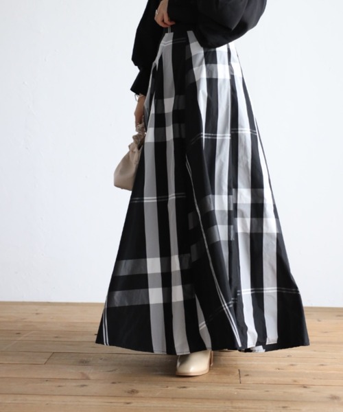 sakishimatokyo（サキシマトーキョー）の「ボリュームマキシスカート