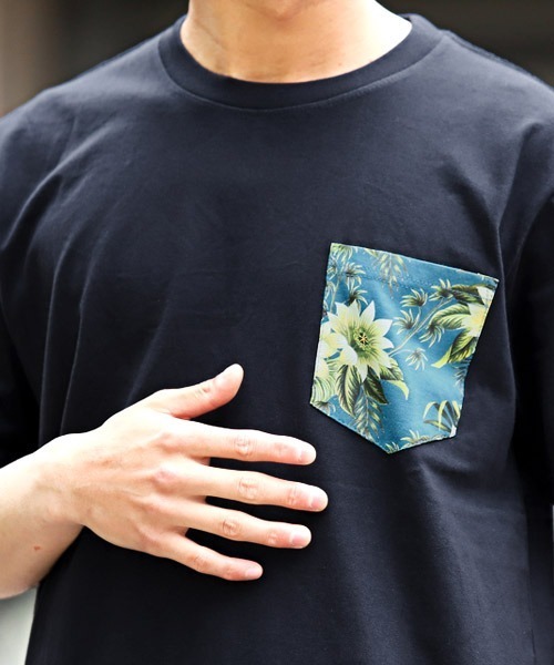 LUXSTYLE(ラグスタイル)の「ボタニカル柄ポケットプリント半袖Tシャツ(Tシャツ/カットソー・メンズ・ホワイト/ネイビー/チャコール・M/L/XL)」の12枚目の写真
