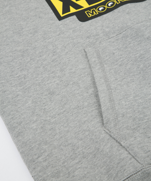 XLARGE(エクストララージ)の「XLARGE×MOONEYES / MOON OG PULLOVER HOOD SWEAT / ムーンアイズ(パーカー・メンズ・ホワイト/ブラック/アッシュ・SMALL/MEDIUM/LARGE/X-LARGE)」の5枚目の写真