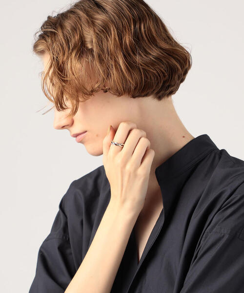TOMORROWLAND (トゥモローランド)の「【別注】PHILIPPE AUDIBERT×TOMORROWLAND ツイストリング(リング・レディース・シルバー系その他・FREE)」の2枚目の写真
