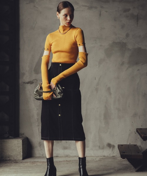 Cheek（チーク）の「アームウォーマー付きリブニット（ニット/セーター・レディース・カーキ/イエロー/オレンジ/モカ/チャコールグレー/ベージュ・MEDIUM）」の15枚目の写真