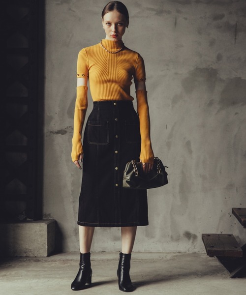 Cheek（チーク）の「アームウォーマー付きリブニット（ニット/セーター・レディース・カーキ/イエロー/オレンジ/モカ/チャコールグレー/ベージュ・MEDIUM）」の20枚目の写真