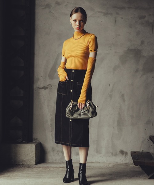 Cheek（チーク）の「アームウォーマー付きリブニット（ニット/セーター・レディース・カーキ/イエロー/オレンジ/モカ/チャコールグレー/ベージュ・MEDIUM）」の11枚目の写真