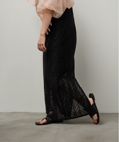 lawgy(ラウジー)の「cut work lace skirt(スカート・レディース・ホワイト/ブラック・FREE)」の3枚目の写真