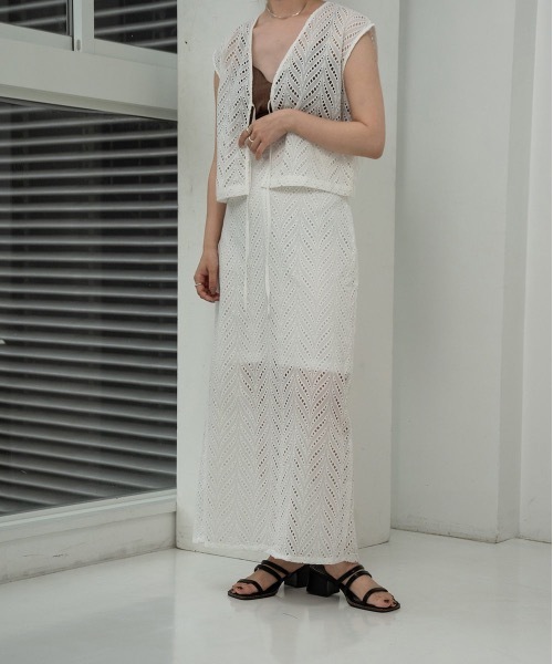 lawgy(ラウジー)の「cut work lace skirt(スカート・レディース・ホワイト/ブラック・FREE)」の11枚目の写真