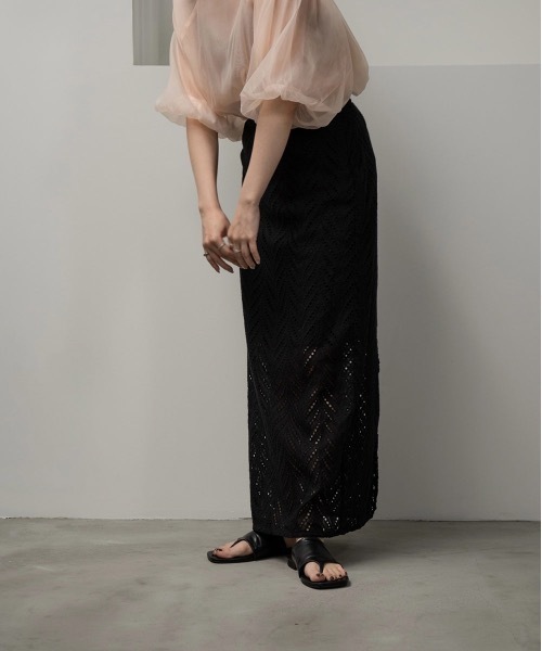 lawgy(ラウジー)の「cut work lace skirt(スカート・レディース・ホワイト/ブラック・FREE)」の13枚目の写真