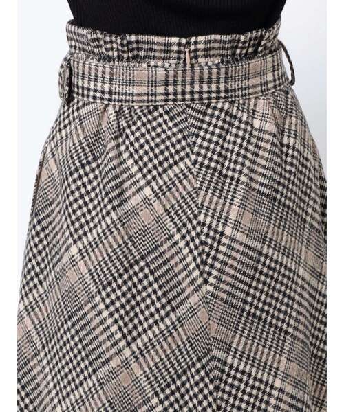 LAGUNAMOON(ラグナムーン)の「チェックベルトフレアースカート(スカート・レディース・ブラック/カーキ・SMALL/MEDIUM)」の7枚目の写真