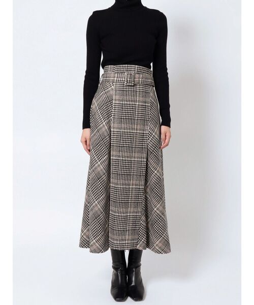 LAGUNAMOON(ラグナムーン)の「チェックベルトフレアースカート(スカート・レディース・ブラック/カーキ・SMALL/MEDIUM)」の10枚目の写真