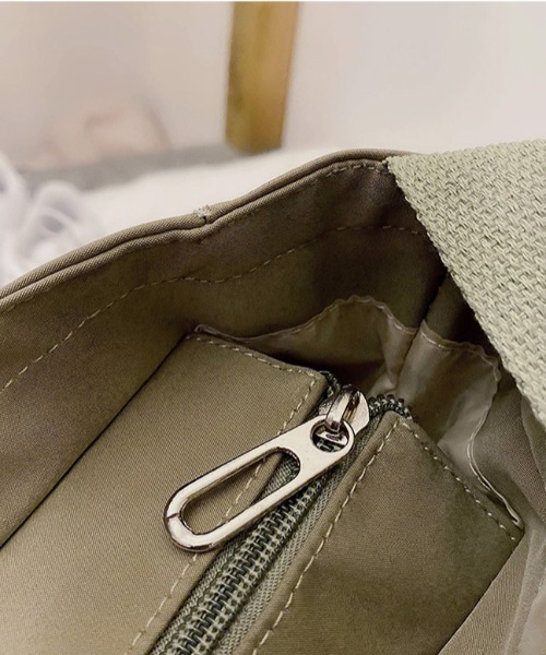 yuue' ( wear )(ユーイ)の「キャンパストートバッグ / ショルダーバッグ(トートバッグ・レディース・ホワイト/ブラック/カーキ・FREE)」の14枚目の写真