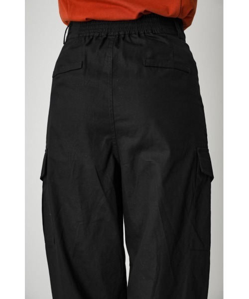 AZUL by moussy(アズールバイマウジー)の「HEM BUTTON CARGO PANTS(その他パンツ・レディース・ブラック/カーキ/ベージュ・SMALL/MEDIUM)」の21枚目の写真