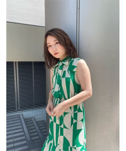 SLY(スライ)の「GEOMETRIC PLEATS OP ジオメトリック シャツ プリーツ ワンピース(シャツワンピース・レディース・ブラウン系その他2/グリーン系その他2・1/2)」の19枚目の写真