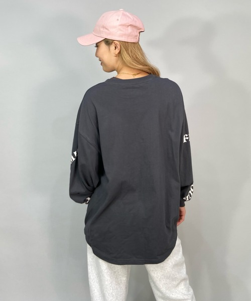BILLABONG(ビラボン)の「BILLABONG/ビラボン ビッグシルエット/オーバーサイズ/無地ロンT/スリーブプリントロングスリーブTEE BC014-054(Tシャツ/カットソー・レディース・ピンク/ブラック/ホワイト・M/L)」の9枚目の写真