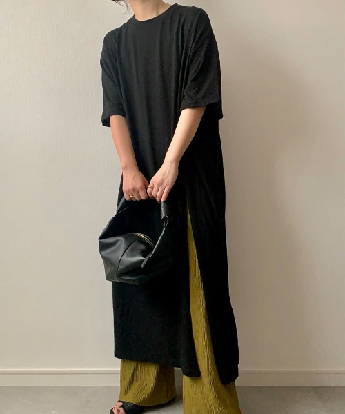 ISOOK（アイスー）の「Slit T-shirt one-piece / スリットTシャツワンピース（mi select）（ワンピース・レディース・ホワイト/ブラック・FREE）」の6枚目の写真