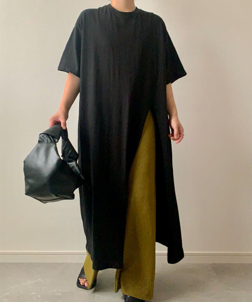 ISOOK（アイスー）の「Slit T-shirt one-piece / スリットTシャツワンピース（mi select）（ワンピース・レディース・ホワイト/ブラック・FREE）」の7枚目の写真