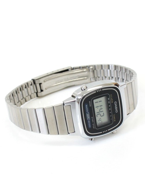 CASIO(カシオ)の「スタンダード スクエア デジタルウォッチ チープカシオ 腕時計(デジタル腕時計・レディース・ブラック×シルバー・FREE)」の6枚目の写真