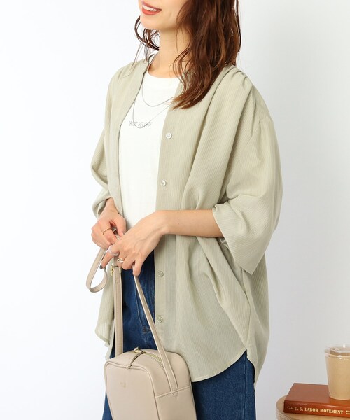 DRESKIP(ドレスキップ)の「◆シアーストライプロングシャツ(シャツ/ブラウス・レディース・ブラック/オフホワイト/グリーン系その他4/ベージュ系その他5・02/03/04)」の4枚目の写真