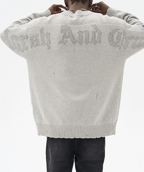 HARSH AND CRUEL（ハーシュアンドクルーエル）の「ダメージ加工 ロゴ刺繍ニット HC22W7TP01【Harsh and Cruel】（ニット/セーター・メンズ・グレー・XL/L/M）」の4枚目の写真