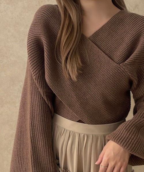 apres jour clair(アプレジュールクレア)の「【apres jour clair】クロスデザインニット【ZOZOTOWN限定アイテム】(ニット/セーター・レディース・アイボリー/ベージュ/ブラウン系その他/ブルー・X-LARGE/フリー)」の2枚目の写真