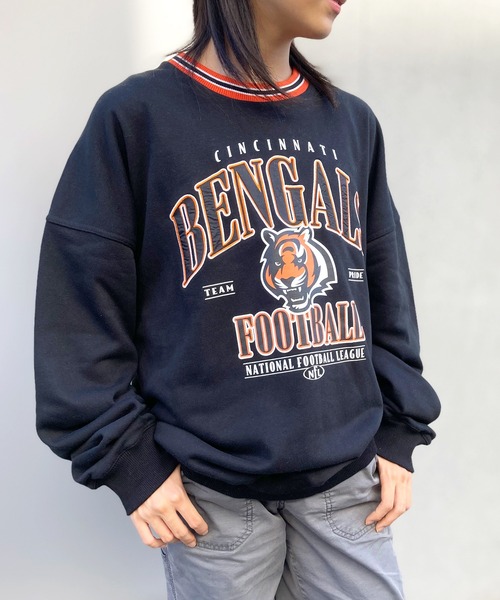 NBA/NFL/NHL/MLB（エヌビーエーエヌエフエルエヌエイチエルエムエルビー）の「【NFL別注】 エヌエフエル ナショナル フットボール リーグ NFL Crew Sweat スウェット クルーネック プルオーバー Ye5108（スウェット・レディース・ホワイト/ブラック/グリーン/ライトグレー/ブルー・FREE）」の12枚目の写真