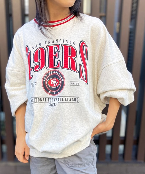 NBA/NFL/NHL/MLB（エヌビーエーエヌエフエルエヌエイチエルエムエルビー）の「【NFL別注】 エヌエフエル ナショナル フットボール リーグ NFL Crew Sweat スウェット クルーネック プルオーバー Ye5108（スウェット・レディース・ホワイト/ブラック/グリーン/ライトグレー/ブルー・FREE）」の16枚目の写真