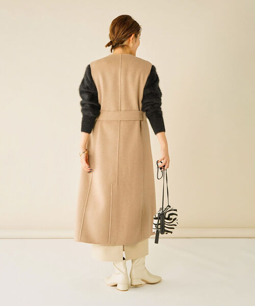 パルティーナ●極美品/希少カラー●最高級ラムレザーノーカラーコート 総柄裏地 L NOLLEY'S（ノーリーズ）の「ジーロンファーストラムリバードッキング