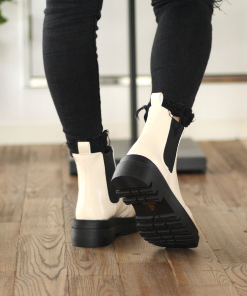 atmos pink（アトモスピンク）の「FAVOFAVO / ファボファボ 厚底タンクソールサイドゴアブーツ（ブーツ・レディース・ブラック/アイボリー・LL/L/M/S）」の7枚目の写真