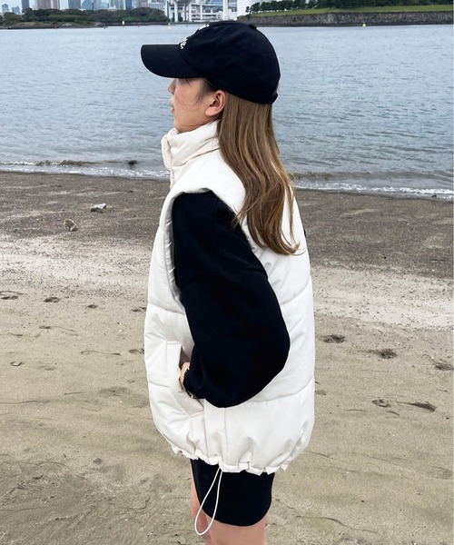 apres jour（アプレジュール）の「ハイネックダウンライクベスト【ZOZOTOWN限定アイテム】（ダウンベスト・レディース・アイボリー/ブラック・フリー/X-LARGE）」の19枚目の写真