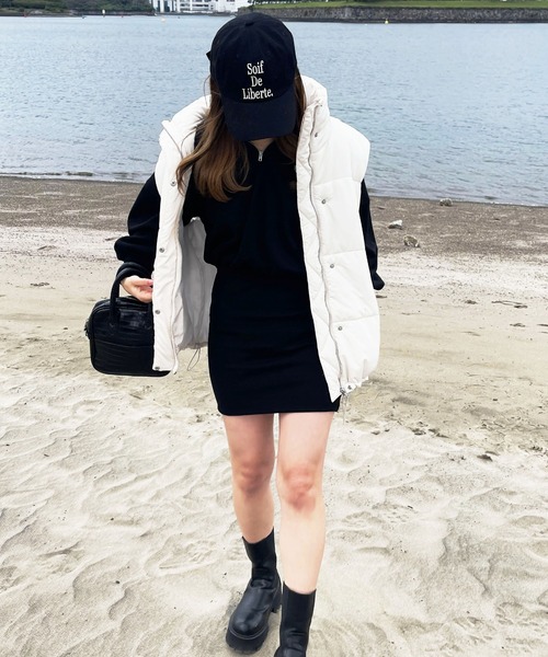 apres jour（アプレジュール）の「ハイネックダウンライクベスト【ZOZOTOWN限定アイテム】（ダウンベスト・レディース・アイボリー/ブラック・フリー/X-LARGE）」の22枚目の写真