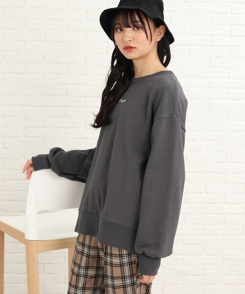 PINK-latte（ピンクラテ）の「◆【130cmサイズあり】着回しバツグン！あったか裏起毛バックラウンドスウェット（スウェット・キッズ・ピンク系/ライトグリーン/チャコールグレー/ライトブルー/オフホワイト・15 /16/13/14）」の19枚目の写真