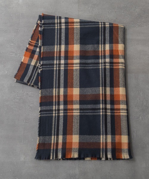 ketty（ケティ）の「タータンチェックストール（マフラー・レディース・ブラウン系その他/ピンク系その他/ブルー系その他/ダークネイビー/グレー系その他/ダークベージュ・FREE）」の7枚目の写真