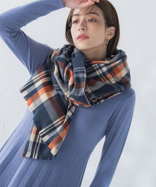 ketty（ケティ）の「タータンチェックストール（マフラー・レディース・ブラウン系その他/ピンク系その他/ブルー系その他/ダークネイビー/グレー系その他/ダークベージュ・FREE）」の20枚目の写真