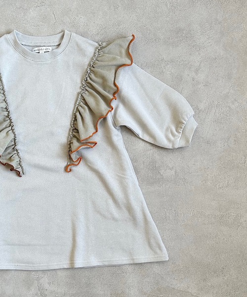 CALMIA（カルミア）の「ウラケクレイジーメローフリルワンピース（90～150cm）（ワンピース・キッズ・チャコール/レッド/オフホワイト・90/100/110/120/130/140/150）」の6枚目の写真