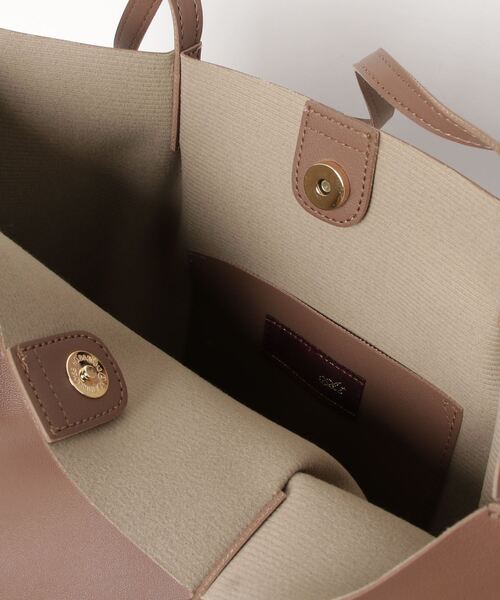 SPRUCE（スプルース）の「EM :  SPRUCE　軽量　シンプル　タックトート　重さ260g！（トートバッグ・レディース・ブラック/ライトグレー/グレイッシュベージュ/モカ・FREE）」の7枚目の写真