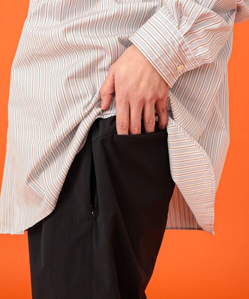 BEAMS(ビームス)の「BEAMS / テック イージーパンツ(その他パンツ・メンズ・ブラック/グレー・M/XL/S/L)」の3枚目の写真