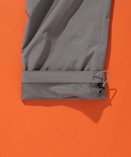 BEAMS(ビームス)の「BEAMS / テック イージーパンツ(その他パンツ・メンズ・ブラック/グレー・M/XL/S/L)」の13枚目の写真