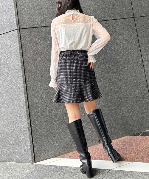 INGNI(イング)の「キャンディー袖ハイネックレーストップス(その他トップス・レディース・ブラック/オフホワイト・M)」の14枚目の写真