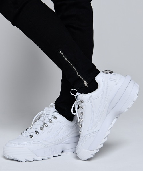 FILA（フィラ）の「【コラボ】フィラ × アドラー ディスラプター2 EXP / FILA × ADRER DISRUPTOR II EXP（スニーカー・メンズ・ブラック/ホワイト・22.5cm/23.0cm/23.5cm/24.0cm/24.5cm/25.0cm/26.0cm/27.0cm/27.5cm/28.0cm/28.5cm/25.5cm/26.5cm）」の3枚目の写真