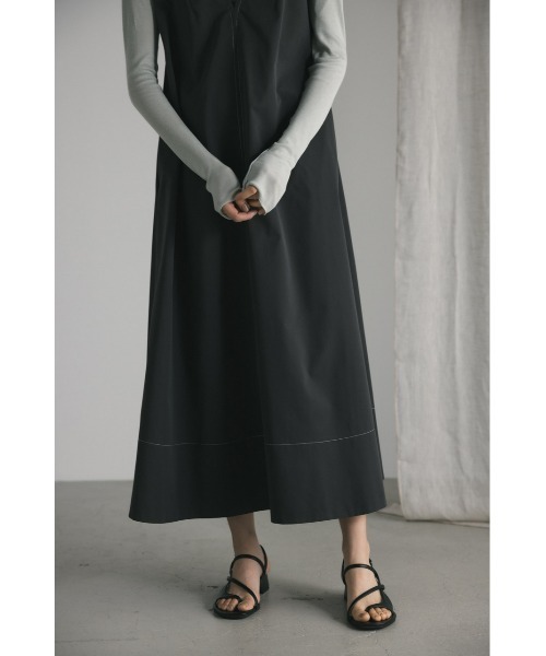【SPORTMAX】ウール フレア ミディワンピース【送料関税込】 セール】ディープVステッチフレアワンピース(ワンピース