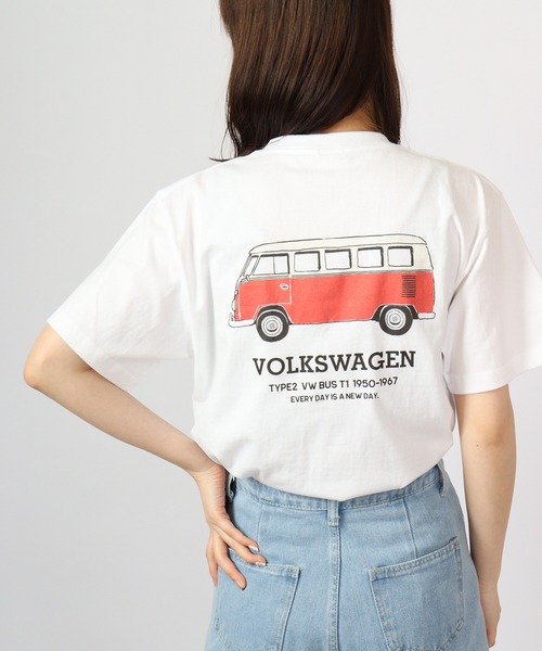 Volkswagen(フォルクスワーゲン)の「VOLKS WAGEN プリントクルーネック半袖Tシャツ(Tシャツ/カットソー・メンズ・グリーン/ブルー系その他/ホワイト系その他/ナチュラル/ホワイト系その他2/ブルー系その他2/ブラック/ホワイト/ライトブルー/ネイビー/ベージュ/ピンク/スミクロ/ホワイト系/ホワイト系1/ピンク系/アイボリー/セージグリーン・M/L/XL/S)」の5枚目の写真