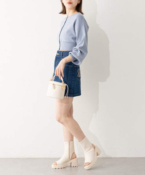 Chico（チコ）の「【2023SS】胸刺繍ボタンカーディガン（カーディガン/ボレロ・レディース・ホワイト/ピンク/ブルー/ホワイト系その他2・FREE）」の14枚目の写真