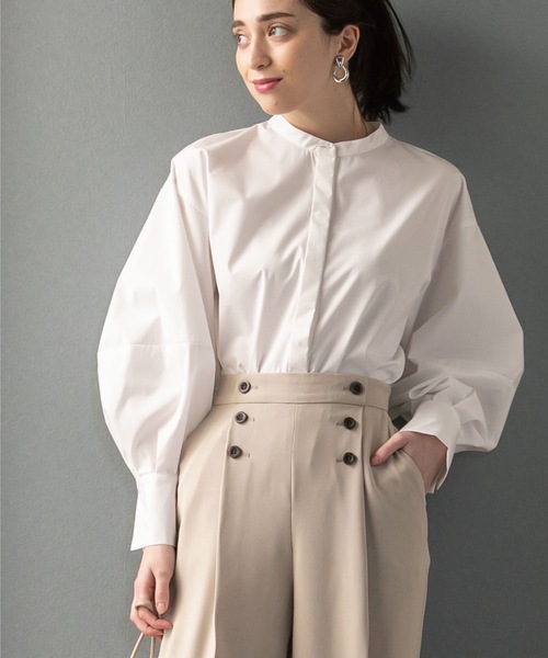 OPAQUE.CLIP（オペークドットクリップ）の「◆バンドカラーボリュームスリーブシャツブラウス【UVケア/イージーケア】（シャツ/ブラウス・レディース・ベージュ系2/ブルー系5/ブラック/ブルー系7/オフホワイト/ホワイト系5・38/36/40/42）」の8枚目の写真