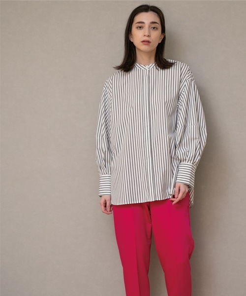 OPAQUE.CLIP（オペークドットクリップ）の「◆バンドカラーボリュームスリーブシャツブラウス【UVケア/イージーケア】（シャツ/ブラウス・レディース・ベージュ系2/ブルー系5/ブラック/ブルー系7/オフホワイト/ホワイト系5・38/36/40/42）」の16枚目の写真