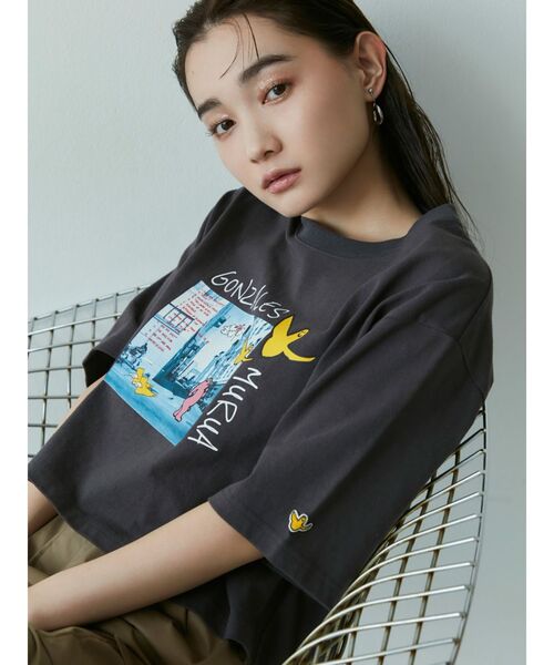 Mark Gonzales（マーク・ゴンザレス）の「MURUA×(What it isNt)ART BY MARK GONZALES フロントフォトTシャツ（Tシャツ/カットソー・レディース・ホワイト/ダークグレー・FREE）」の4枚目の写真