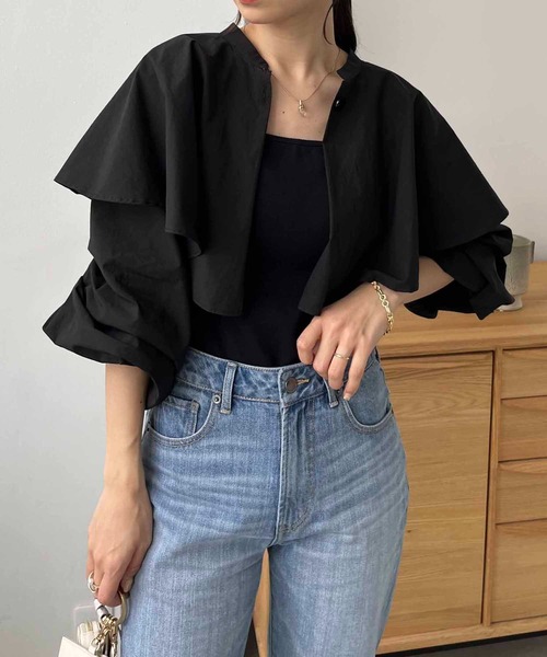 CAPRICIEUX LE'MAGE（カプリシューレマージュ）の「ケープ襟ボレロシャツ（シャツ/ブラウス・レディース・ホワイト/ブラック/ベージュ・FREE）」の10枚目の写真