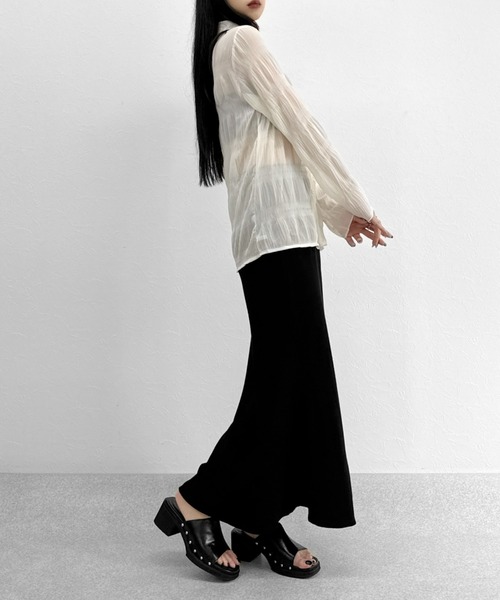 LVEU.(ラブユ.)の「【ZOZOTOWN限定】Shirring sheer shirt / シャーリングシアーシャツ(シャツ/ブラウス・レディース・ブラック/アイボリー・FREE)」の13枚目の写真