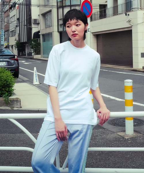 LOS ANGELES APPAREL(ロサンゼルスアパレル)の「【Los Angeles Apparel /ロサンゼルス アパレル】6.5 oz S/S GarmentDye T-Shirt 1801GD ヘビーウェイト Tシャツ MADE IN USA(Tシャツ/カットソー・メンズ・クリアブルー/アーミー/ブラック/アッシュグレー/ダークブラウン/ライトグリーン/ブラック系その他/カーキブラウン/パープル系その他/ライトグレー/オレンジ/ネイビー/ホワイト/パープル・MEDIUM/XX-LARGE/X-LARGE/LARGE/SMALL)」の15枚目の写真